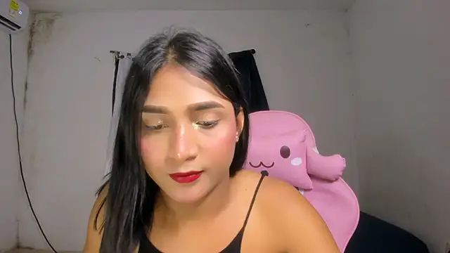 Snapshot of Miss_noah18 chatting on September 21, 2025, 6:42 pm Miss noah18 online show from September 21, 2025, 6:42 pm