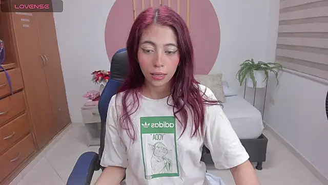 Snapshot of sweetpeach_20 chatting on February 24, 2025, 7:19 pm sweetpeach 20 online show from February 24, 2025, 7:19 pm