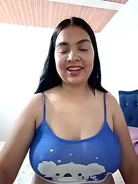 Snapshot of Brendabluee chatting on February 22, 2026, 7:12 pm Brendabluee online show from February 22, 2026, 7:12 pm