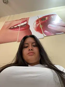 lunagonzales lima 2007 online show from February 27, 2025, 6:09 pm