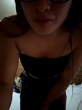 lunagonzales lima 2007 online show from September 27, 2025, 2:16 am