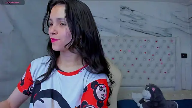 Snapshot of arissha_lee chatting on June 14, 2026, 7:32 am arissha lee online show from June 14, 2026, 7:32 am