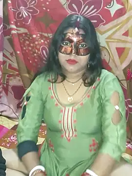 Hot muskaan online show from January 13, 2025, 12:45 pm