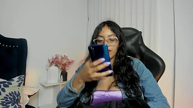 Snapshot of Xewa_ chatting on March 7, 2025, 11:16 pm Xewa online show from March 7, 2025, 11:16 pm