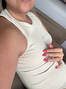 Snapshot of ferbryan chatting on February 28, 2026, 6:09 pm ferbryan online show from February 28, 2026, 6:09 pm