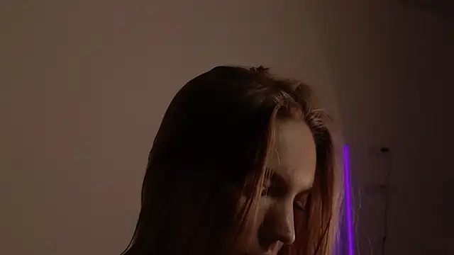 Snapshot of alittlestarrr chatting on December 31, 2024, 12:54 am alittlestarrr online show from December 31, 2024, 12:54 am