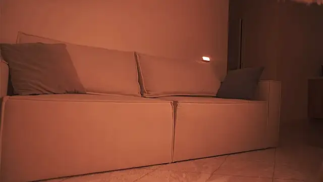 Snapshot of alittlestarrr chatting on January 21, 2025, 7:50 pm alittlestarrr online show from January 21, 2025, 7:50 pm