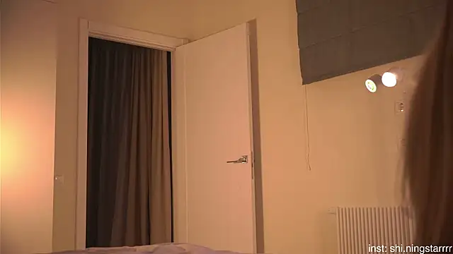 Snapshot of alittlestarrr chatting on March 1, 2025, 4:54 pm alittlestarrr online show from March 1, 2025, 4:54 pm