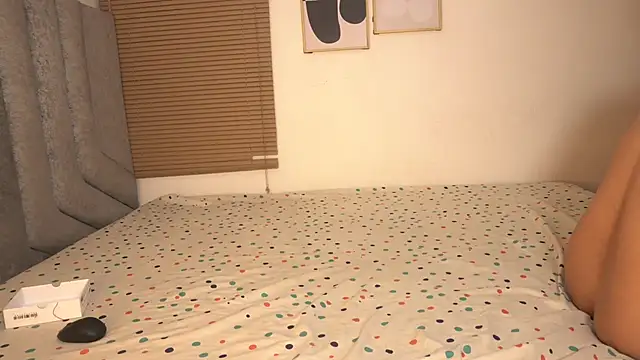 womantall99 online show from March 13, 2026, 12:45 pm