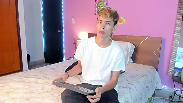 Brian-Ausslos online show from February 6, 2025, 4:42 am