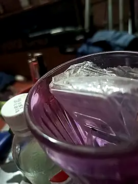 cusicat online show from November 24, 2025, 10:31 pm