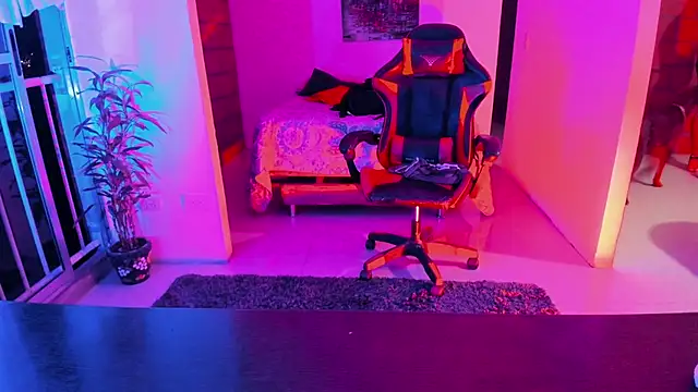 Snapshot of Adam_Valenciia chatting on September 28, 2025, 3:12 am Adam Valenciia online show from September 28, 2025, 3:12 am