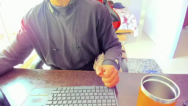 Snapshot of Adam_Valenciia chatting on October 3, 2025, 3:53 pm Adam Valenciia online show from October 3, 2025, 3:53 pm