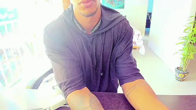 Snapshot of Adam_Valenciia chatting on October 25, 2025, 10:15 pm Adam Valenciia online show from October 25, 2025, 10:15 pm