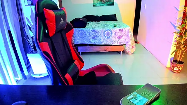 Snapshot of Adam_Valenciia chatting on November 9, 2025, 4:00 am Adam Valenciia online show from November 9, 2025, 4:00 am