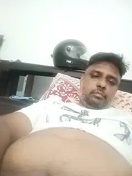 jemes21in online show from November 15, 2025, 6:04 pm