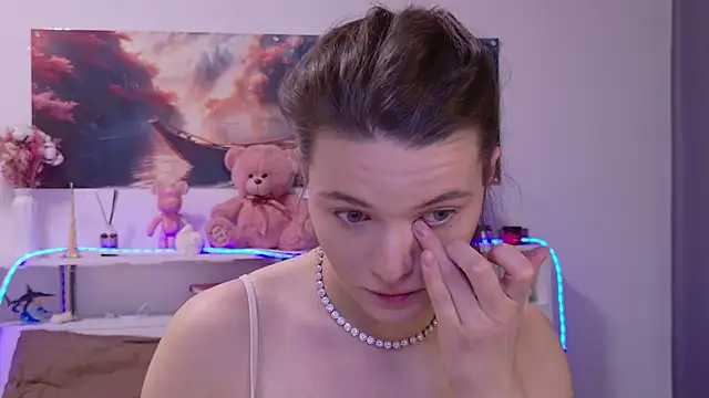 Snapshot of Nellie_Medina chatting on February 13, 2026, 3:30 pm Nellie Medina online show from February 13, 2026, 3:30 pm