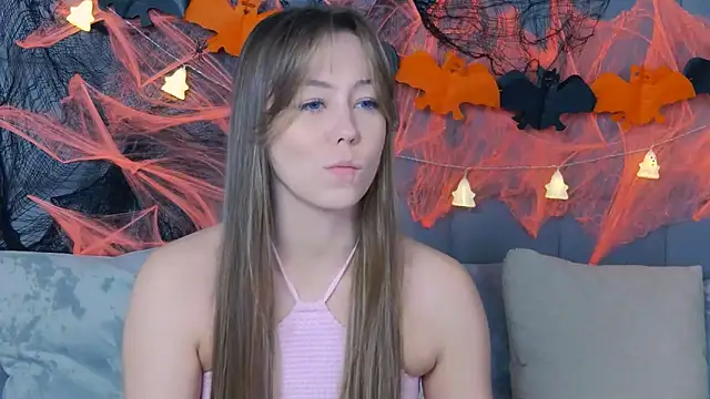 TheEmma online show from November 2, 2025, 8:28 am