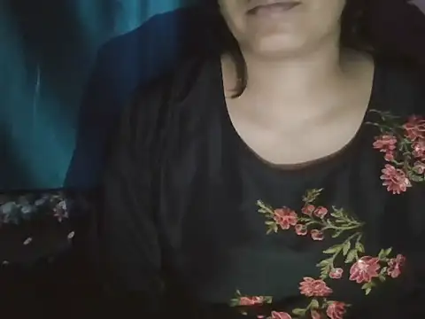 Hot-shanvi online show from October 13, 2025, 5:35 pm