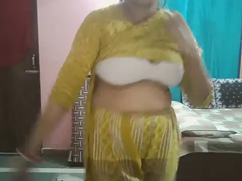 Hot-shanvi online show from November 20, 2025, 3:39 am