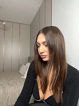 claraxjoyy online show from October 12, 2025, 4:11 am