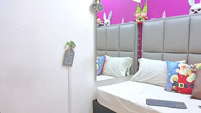 KRYSSTARITTER4 online show from November 26, 2025, 2:56 am