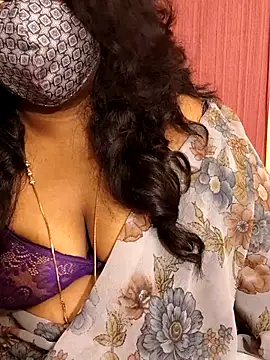 Snapshot of Rathi22 chatting on September 24, 2025, 2:31 pm Rathi22 online show from September 24, 2025, 2:31 pm