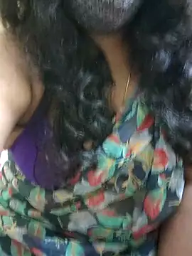 Snapshot of Rathi22 chatting on October 25, 2025, 2:24 pm Rathi22 online show from October 25, 2025, 2:24 pm