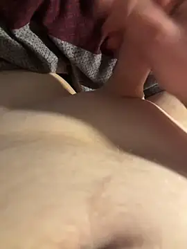 Finni04055 online show from March 16, 2025, 8:21 pm