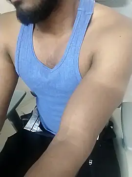 hot boy dic online show from January 19, 2026, 4:00 pm