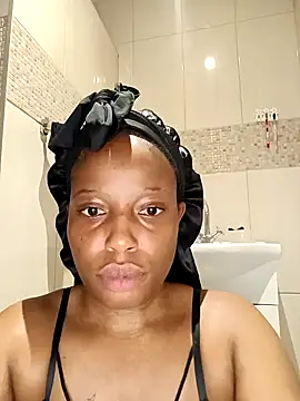 Snapshot of Thando04 chatting on January 15, 2025, 10:24 pm Thando04 online show from January 15, 2025, 10:24 pm