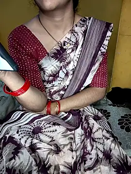 lovelygirl4567 online show from October 6, 2025, 4:04 pm