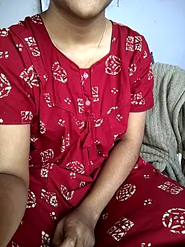 lovelygirl4567 online show from November 23, 2025, 5:18 am