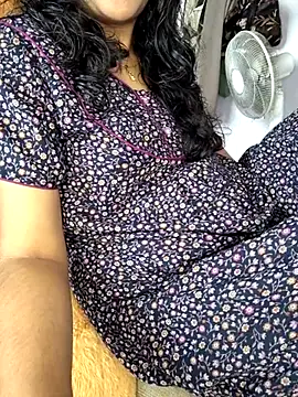 lovelygirl4567 online show from November 29, 2025, 5:43 am