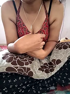 lovelygirl4567 online show from April 7, 2026, 5:30 am