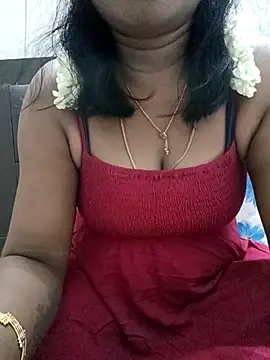 Snapshot of Tamil_Vishalini chatting on September 29, 2025, 6:24 pm Tamil Vishalini online show from September 29, 2025, 6:24 pm