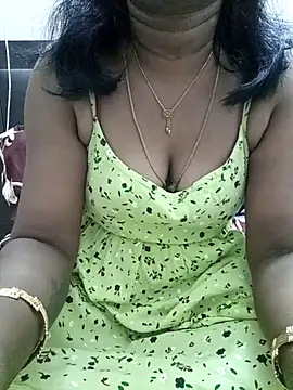 Snapshot of Tamil_Vishalini chatting on November 5, 2025, 4:29 pm Tamil Vishalini online show from November 5, 2025, 4:29 pm