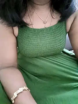 Snapshot of Tamil_Vishalini chatting on November 8, 2025, 4:56 am Tamil Vishalini online show from November 8, 2025, 4:56 am