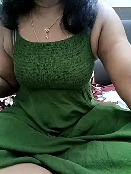 Snapshot of Tamil_Vishalini chatting on November 8, 2025, 6:07 pm Tamil Vishalini online show from November 8, 2025, 6:07 pm