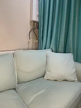 Snapshot of Wild00Bird chatting on March 2, 2025, 8:07 pm Wild00Bird online show from March 2, 2025, 8:07 pm