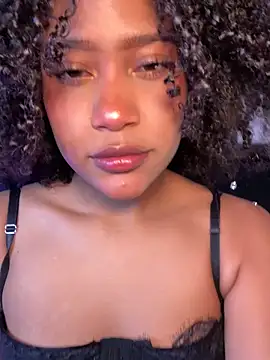 bronwgirl69 online show from October 1, 2025, 7:53 pm