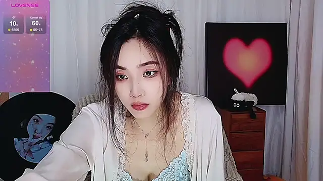 xiaotiantian-76 online show from October 15, 2025, 4:34 am