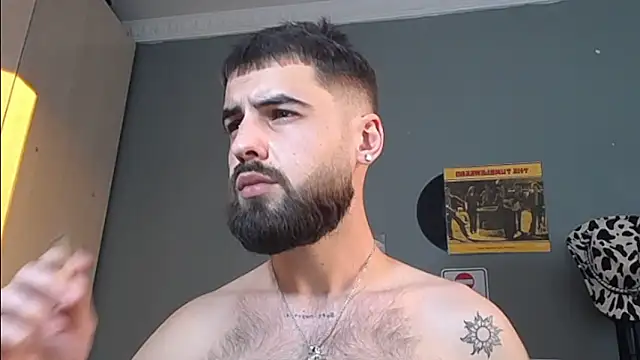 HairyRobxxx online show from March 7, 2026, 3:53 pm