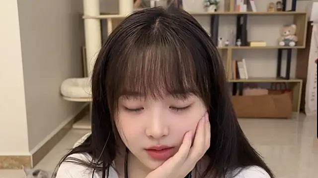 Snapshot of Chenjing0 chatting on October 12, 2025, 2:54 am Chenjing0 online show from October 12, 2025, 2:54 am