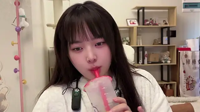 Chenjing0 online show from February 14, 2026, 4:31 am