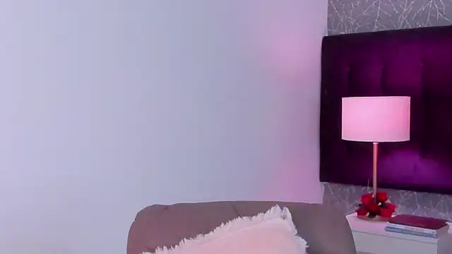 LiaCathaleya online show from April 3, 2026, 8:40 pm