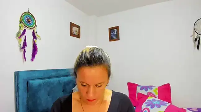 sofi saliva2511 online show from March 2, 2025, 12:09 am