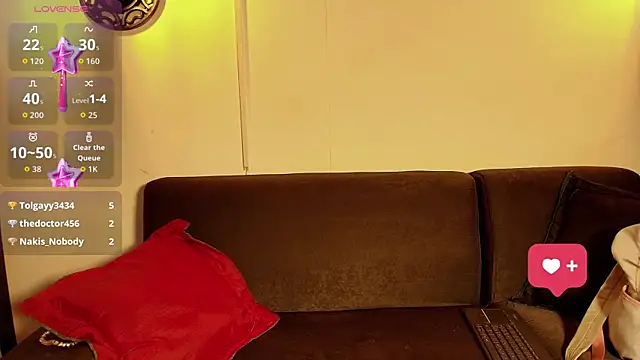 Snapshot of katy_handerson chatting on October 7, 2025, 8:39 pm katy handerson online show from October 7, 2025, 8:39 pm