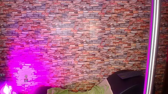 Snapshot of katy_handerson chatting on October 9, 2025, 8:51 pm katy handerson online show from October 9, 2025, 8:51 pm