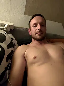 Snapshot of Geiler_Staender chatting on November 13, 2025, 10:19 pm Geiler Staender online show from November 13, 2025, 10:19 pm